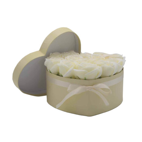 13-White-Soap-Roses-4