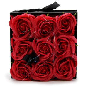 Cadeau de mariage : 9 roses rouges en savon